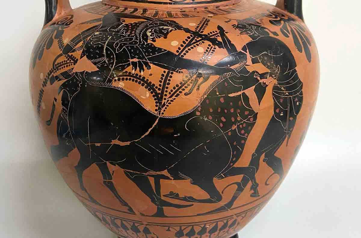 Neck Amphora Herakles and Erymanthian Boar, by the Acheloos Painter, 510-500 BCE