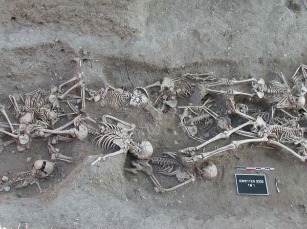 Bubonic plague victims in a mass grave from 1720 to 1721 in Martigues